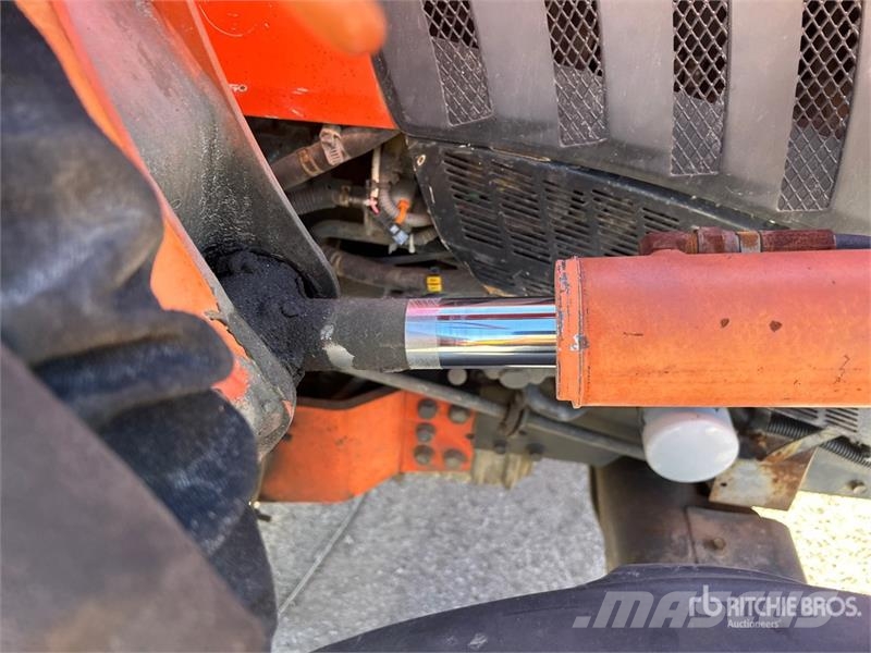 Kubota L6060HSTCC 4WD Utility Tractor Kompaktni (mali) traktori