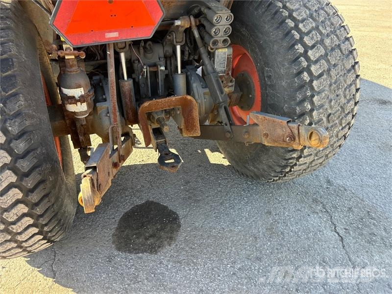 Kubota L6060HSTCC 4WD Utility Tractor Kompaktni (mali) traktori