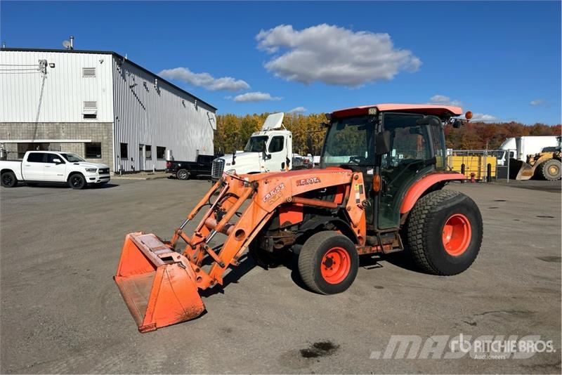 Kubota L6060HSTCC 4WD Utility Tractor Kompaktni (mali) traktori