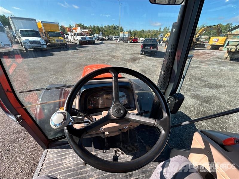 Kubota M100X 4WD Tractor Traktori