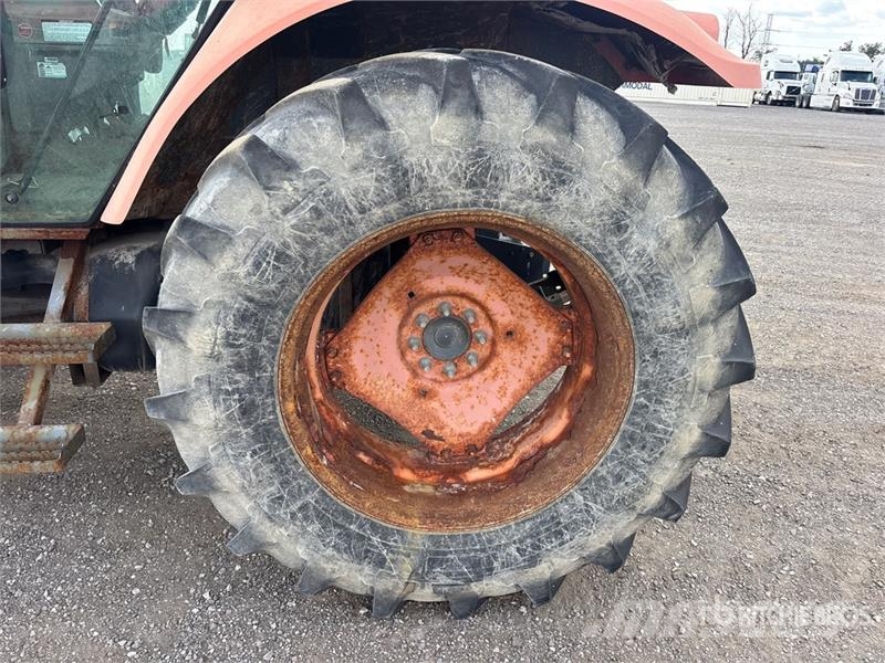 Kubota M108X 4WD Tractor Traktorit