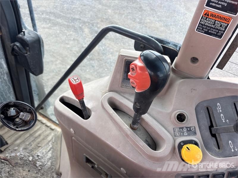 Kubota M108X 4WD Tractor Traktorit