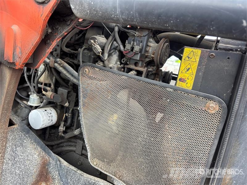 Kubota M108X 4WD Tractor Traktorit