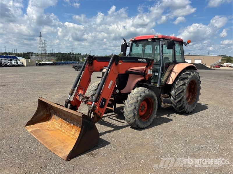 Kubota M108X 4WD Tractor Traktorit
