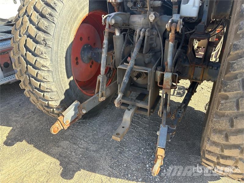 Kubota M135GX Traktorid