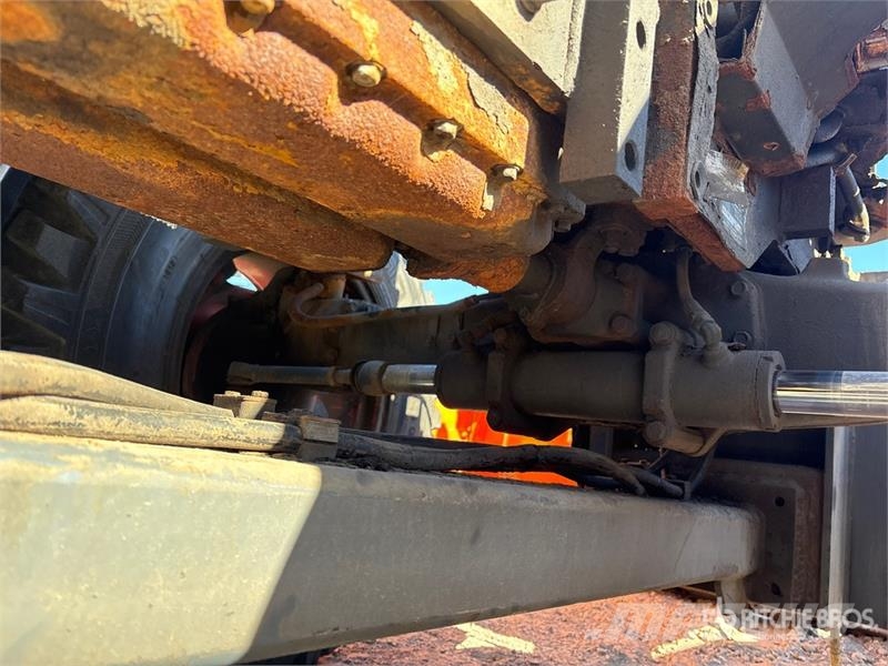 Kubota M135GX Traktorid