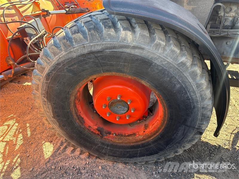 Kubota M135GX Traktorid