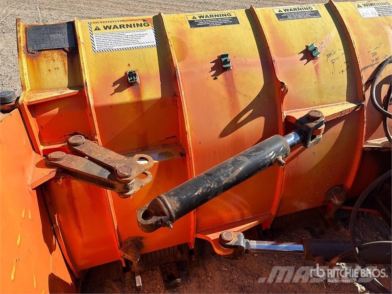 Kubota M135GX Traktorid