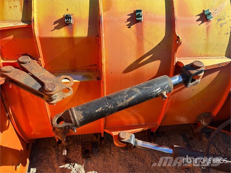 Kubota M135GX Traktorid