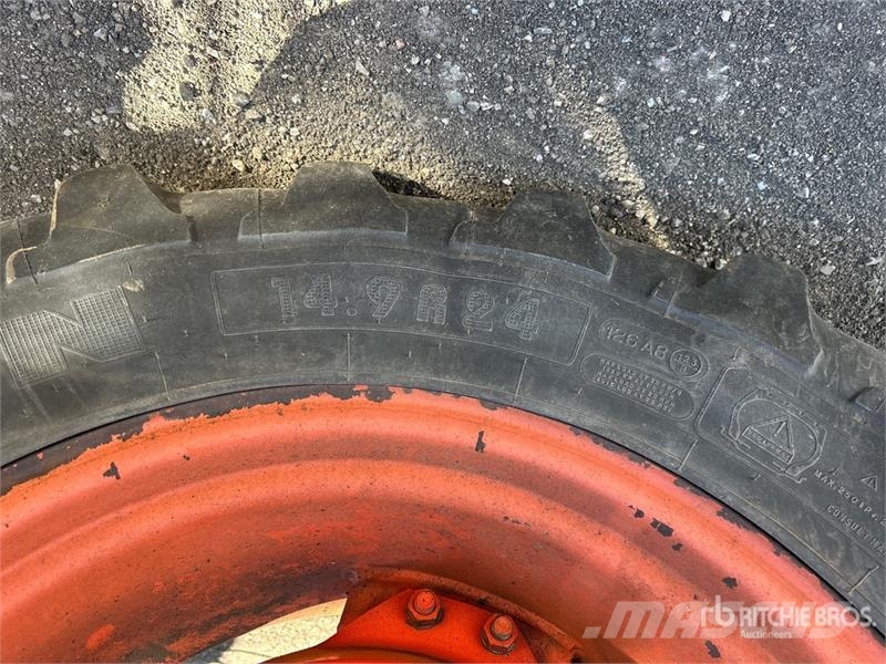 Kubota M135X 4WD Tractor Traktorok