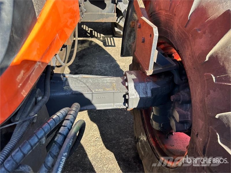 Kubota M135X 4WD Tractor Traktorok