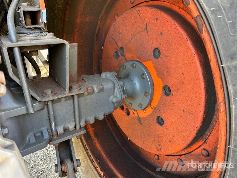 Kubota M135X 4WD Tractor Traktorok
