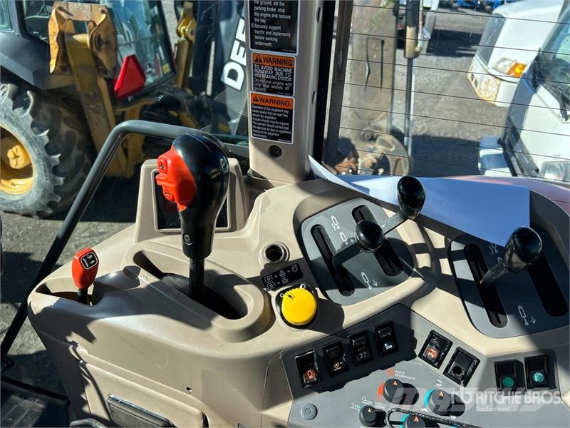 Kubota M135X 4WD Tractor Traktorok