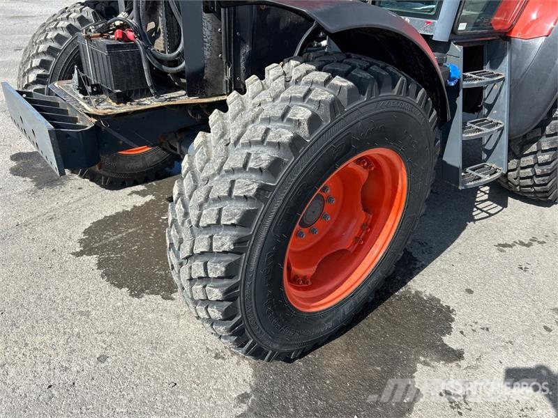 Kubota M6-111 Traktorer