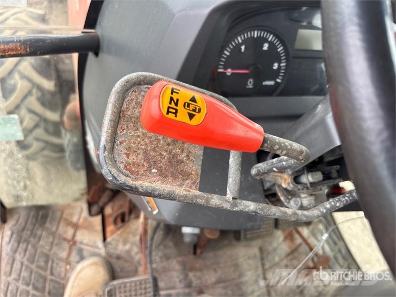 Kubota M7040 4WD Utility Tractor Traktörler
