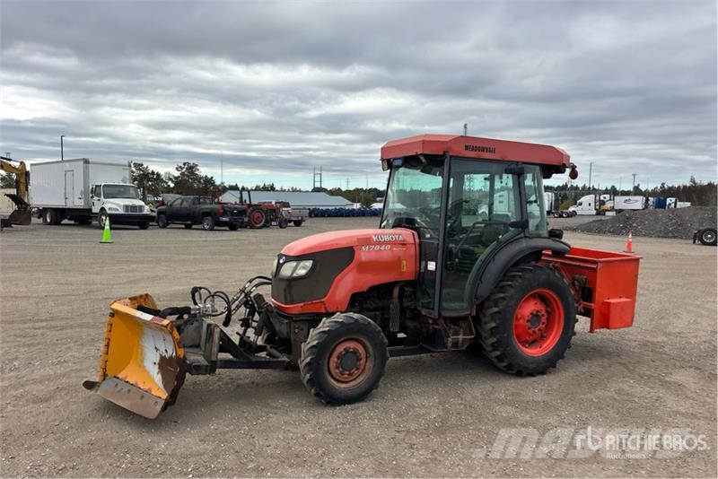 Kubota M7040 4WD Utility Tractor Traktörler