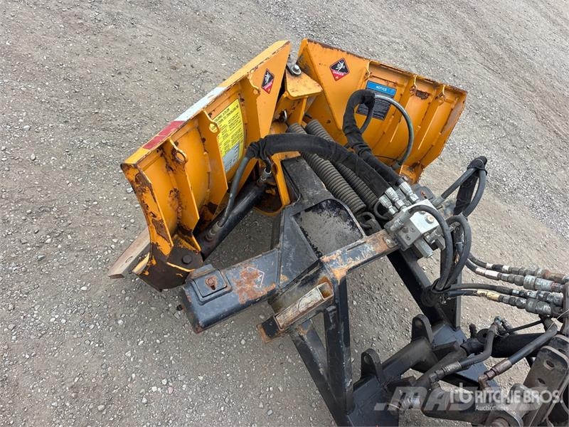 Kubota M7040 4WD Utility Tractor Traktörler