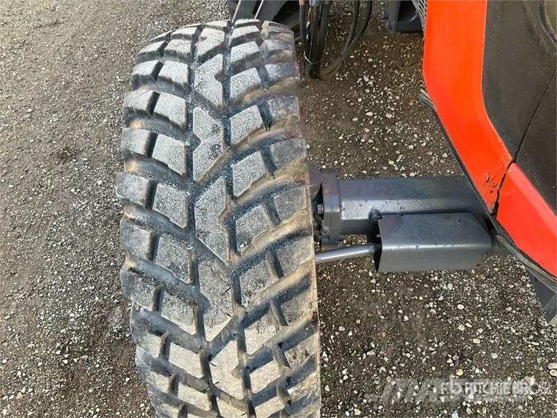 Kubota M7060 4WD Tractor Traktorok