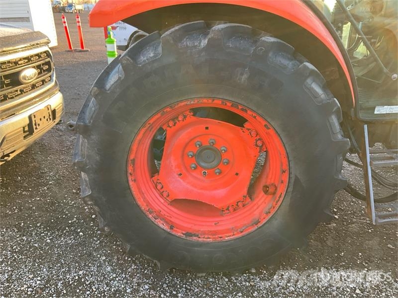 Kubota M7060 4WD Tractor Traktorok