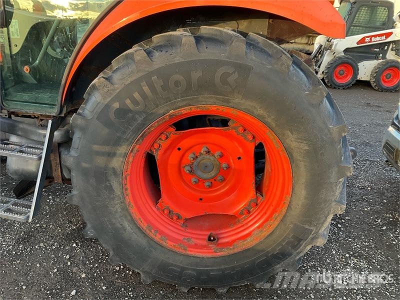 Kubota M7060 4WD Tractor Traktorok