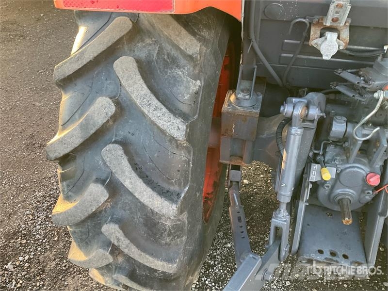 Kubota M7060 4WD Tractor Traktorok