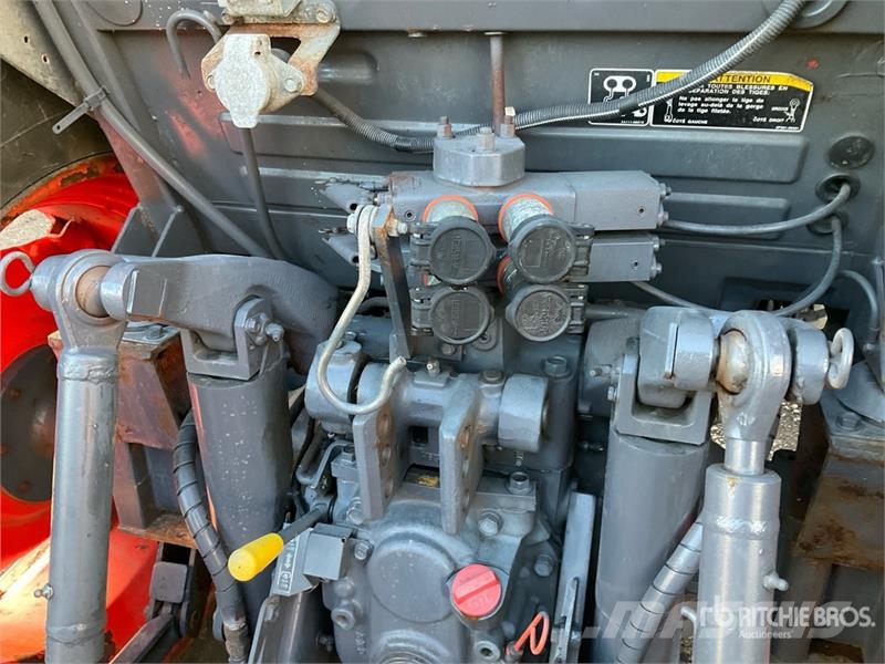 Kubota M7060 4WD Tractor Traktorok