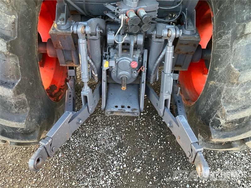 Kubota M7060 4WD Tractor Traktorok