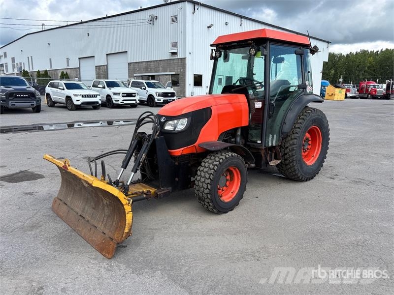 Kubota M8540 Traktori