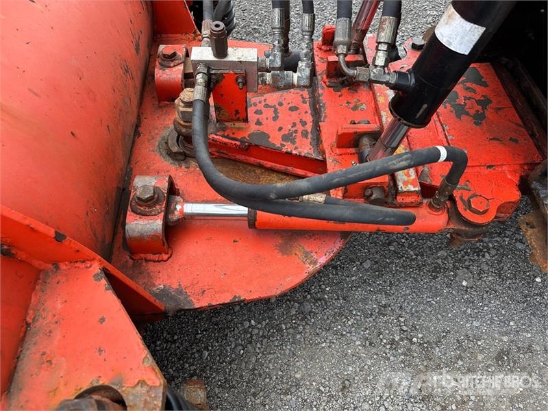 Kubota M8540 Traktori