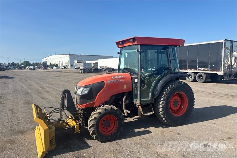 Kubota M8540 Traktory