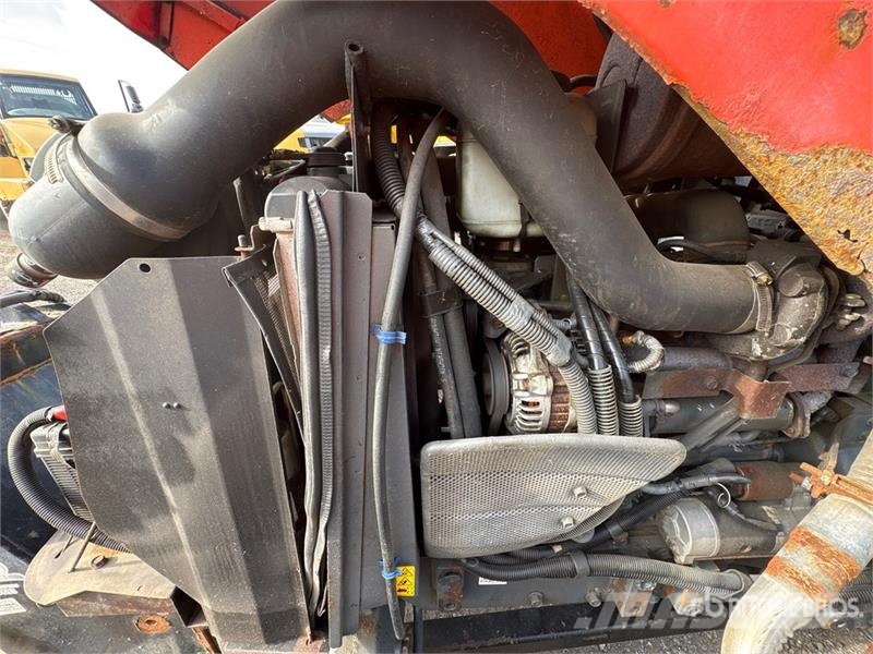 Kubota M8540 Traktori