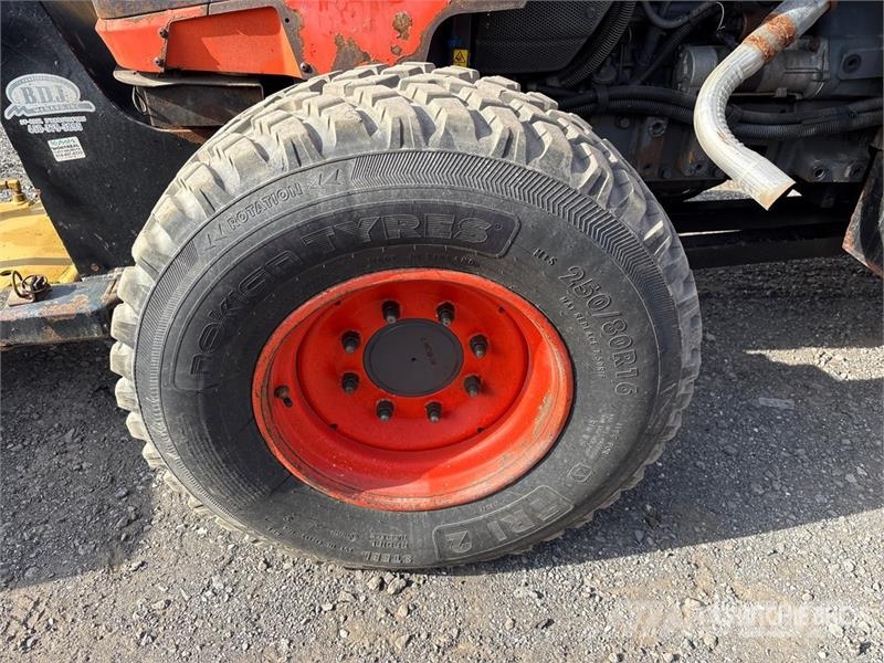 Kubota M8540 Traktori