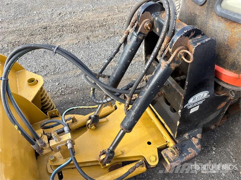 Kubota M8540 Traktori