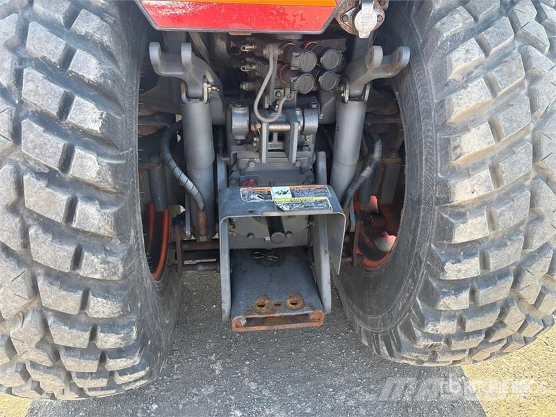 Kubota M8540 Traktory