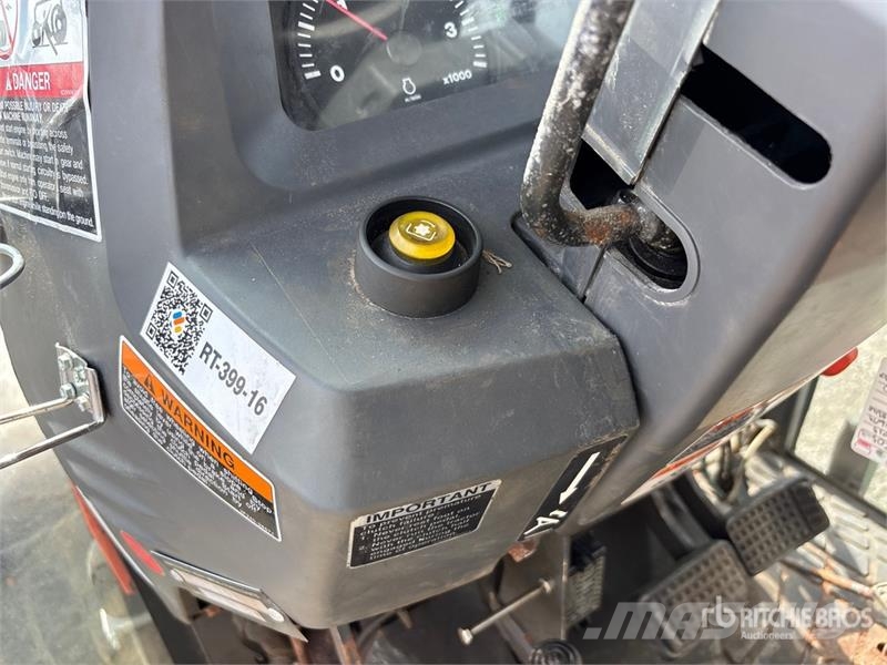 Kubota M8540 Traktori