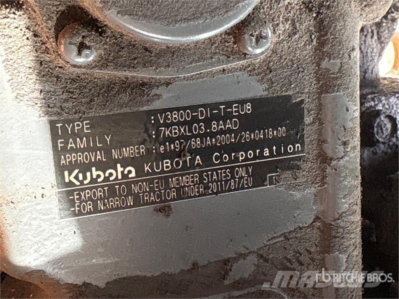 Kubota M8540 Traktori