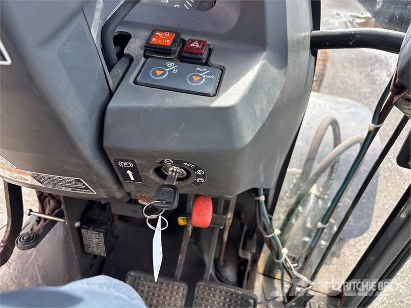 Kubota M8540 Traktori