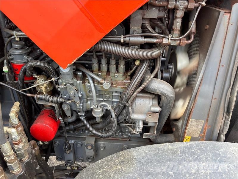 Kubota M8540 Traktori