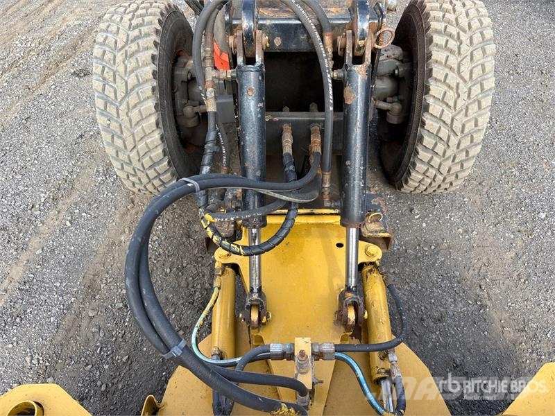 Kubota M8540 Traktori