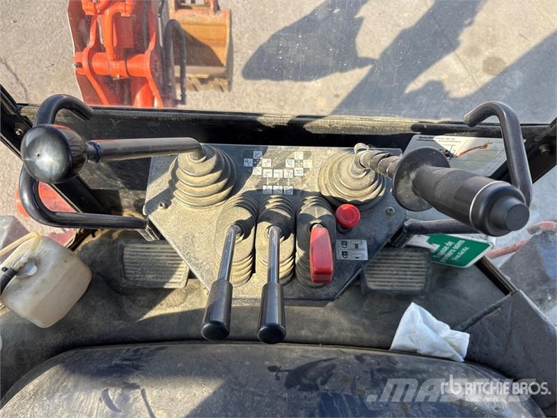 Kubota R520S Kolové nakladače