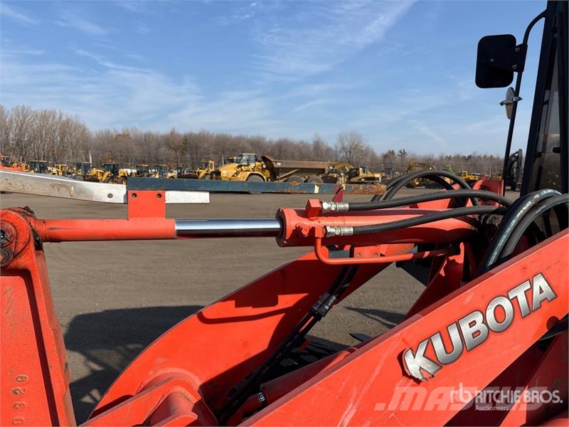 Kubota R520S Kolové nakladače