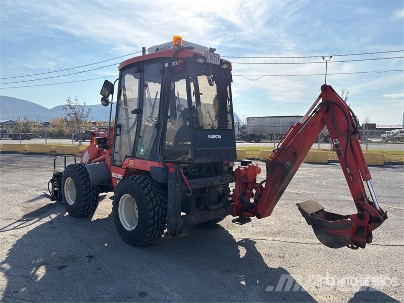 Kubota R520S Kolové nakladače
