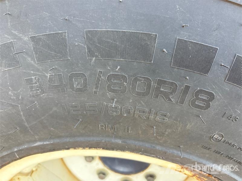 Kubota R520S Kolové nakladače