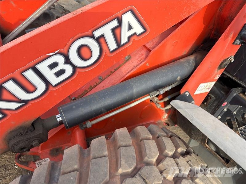 Kubota R630 لوادر بعجل