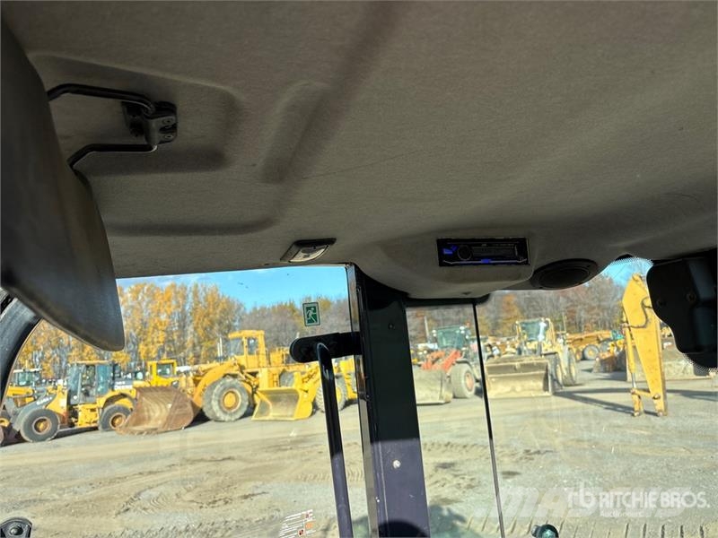 Kubota R630 لوادر بعجل