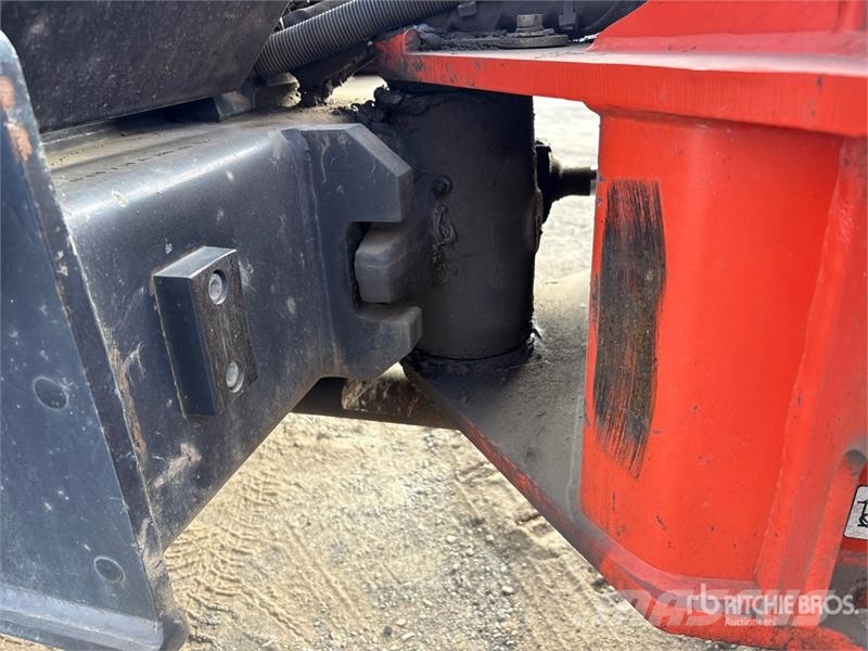 Kubota R630 لوادر بعجل