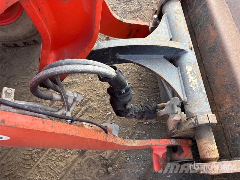 Kubota R630 لوادر بعجل