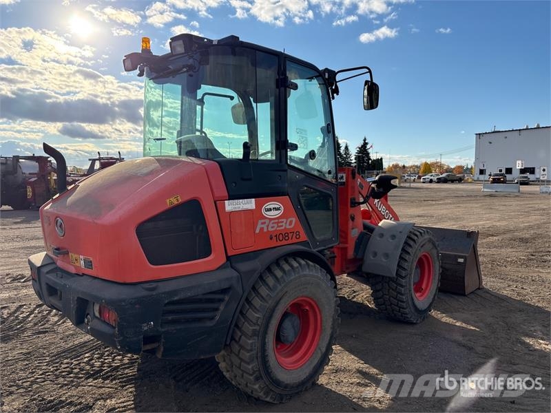 Kubota R630 لوادر بعجل