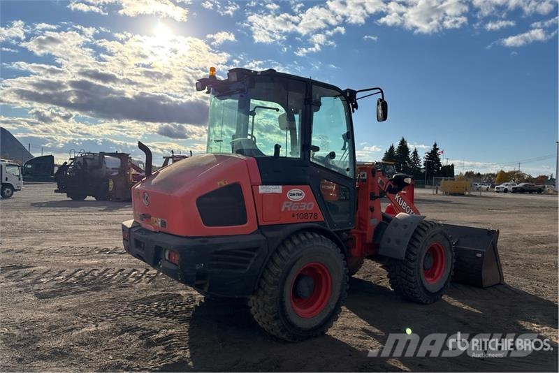 Kubota R630 لوادر بعجل