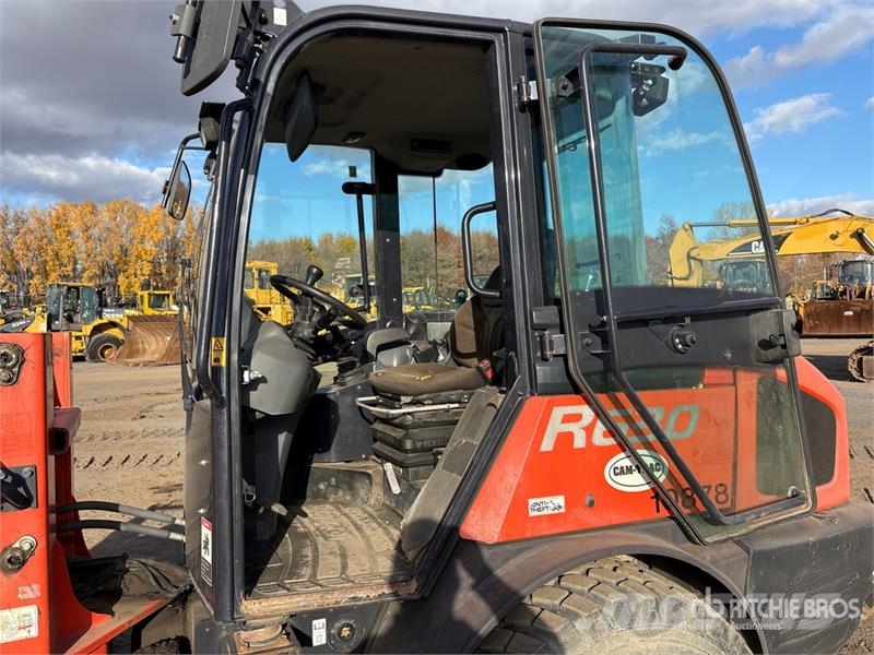 Kubota R630 لوادر بعجل